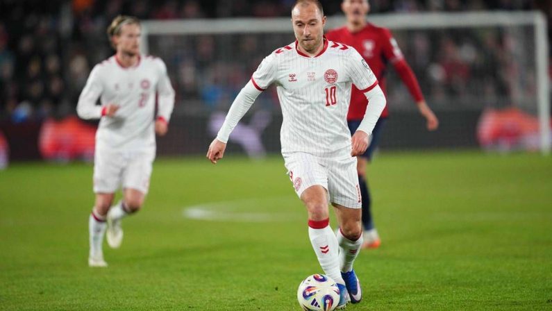 Mondiali, medico Danimarca: “Eriksen di buon umore dopo malore in amichevole”