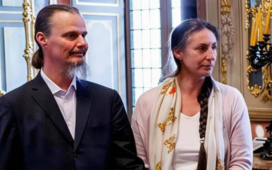 Famiglia nel bosco, la mamma potrà vedere i figli due volte a settimana