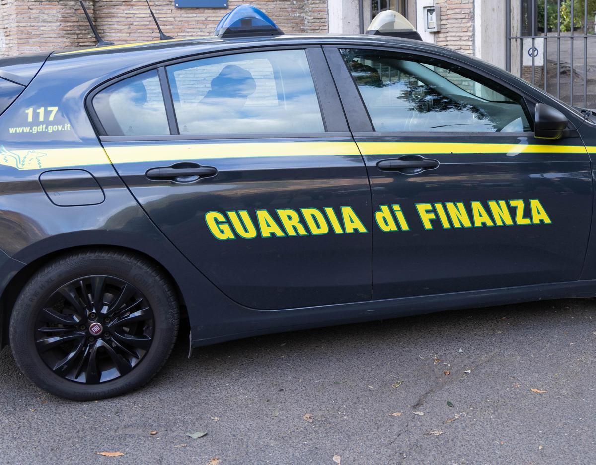 https://www.quotidianodelsud.it/wp-content/uploads/2026/06/finanza-auto-ipa.jpeg