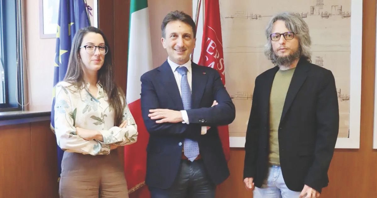 https://www.quotidianodelsud.it/wp-content/uploads/2026/06/fisici-unical-guglielmelli-greco-veltri.jpg
