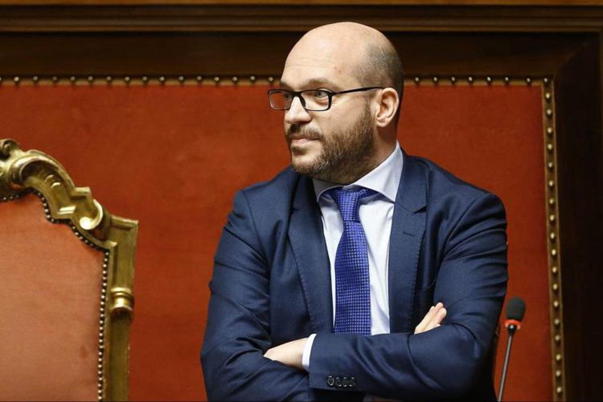 https://www.quotidianodelsud.it/wp-content/uploads/2026/06/fontana-fg.jpeg