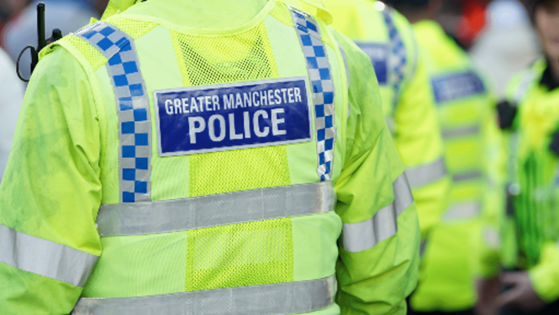 “Ha accoltellato tre compagni a scuola”: 12enne fermata a Manchester
