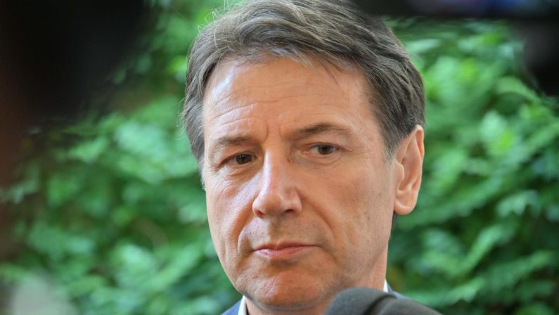 Inchiesta Covid, Conte scrive a La Russa e Fontana: “Pronto a farmi audire ma non lascio commissione”