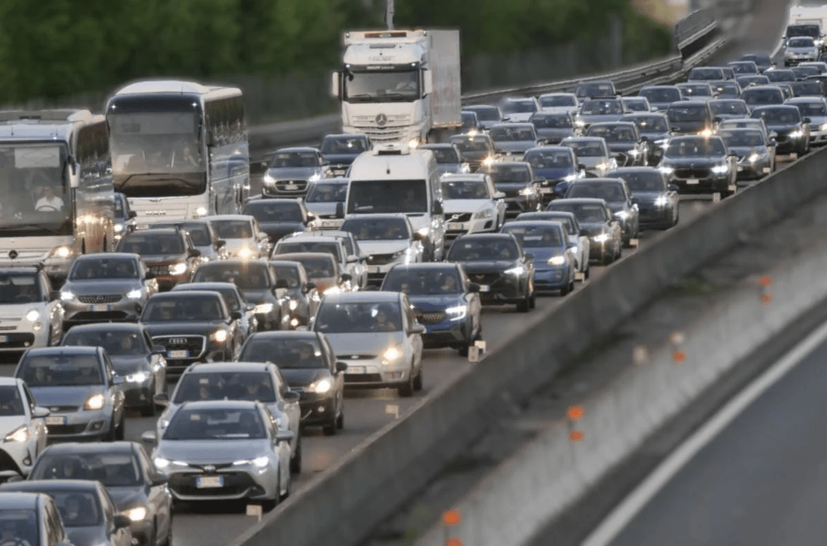 https://www.quotidianodelsud.it/wp-content/uploads/2026/06/ftg-ipa-traffico-autostrada.png