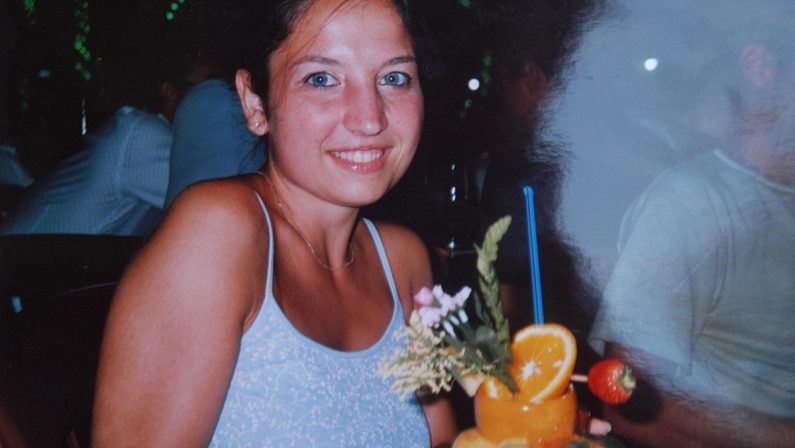 Caso Garlasco, spunta un nuovo testimone: “Ho visto una donna bionda, mi hanno minacciato dicendomi di farmi i fatti miei”