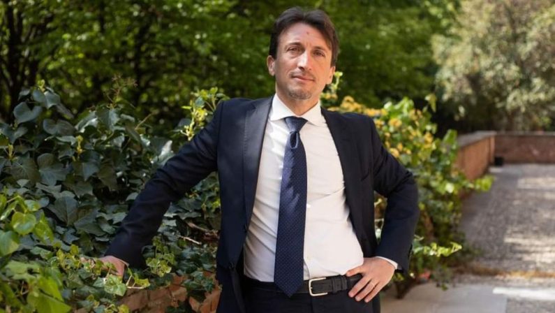 Ai, il rettore Unical Greco: cosa ci dice l’enciclica del Papa