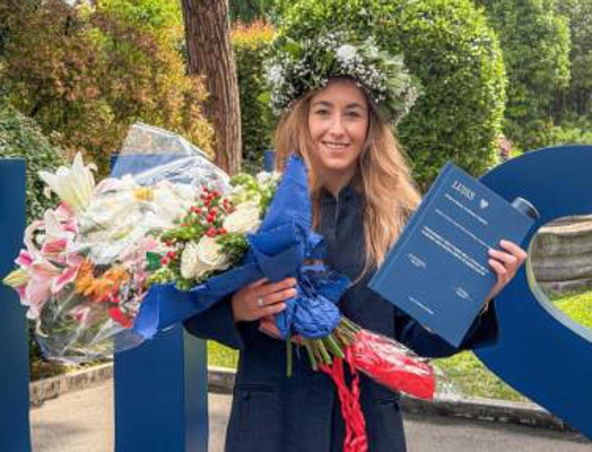 https://www.quotidianodelsud.it/wp-content/uploads/2026/06/goggia-laurea-inst.jpeg