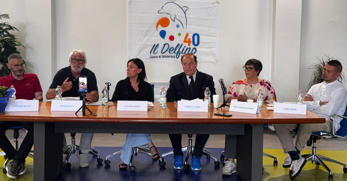 https://www.quotidianodelsud.it/wp-content/uploads/2026/06/il-delfino.jpg