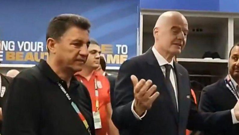 Infantino elogia l’Iran ai Mondiali, il ct e il capitano Taremi replicano: “Trattati malissimo”