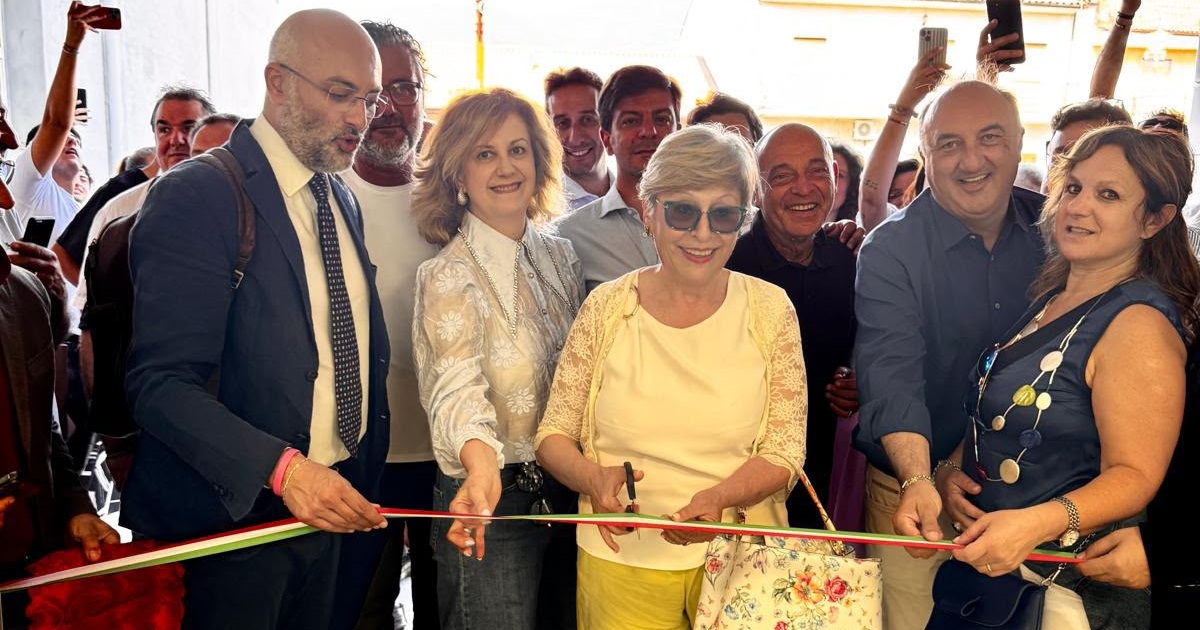 https://www.quotidianodelsud.it/wp-content/uploads/2026/06/inaugurazione-ipsia-montalto-uffugo.jpeg