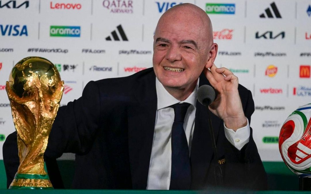 Infantino e i Mondiali ‘di Trump’: “Coppa del Mondo possibile solo con Donald”