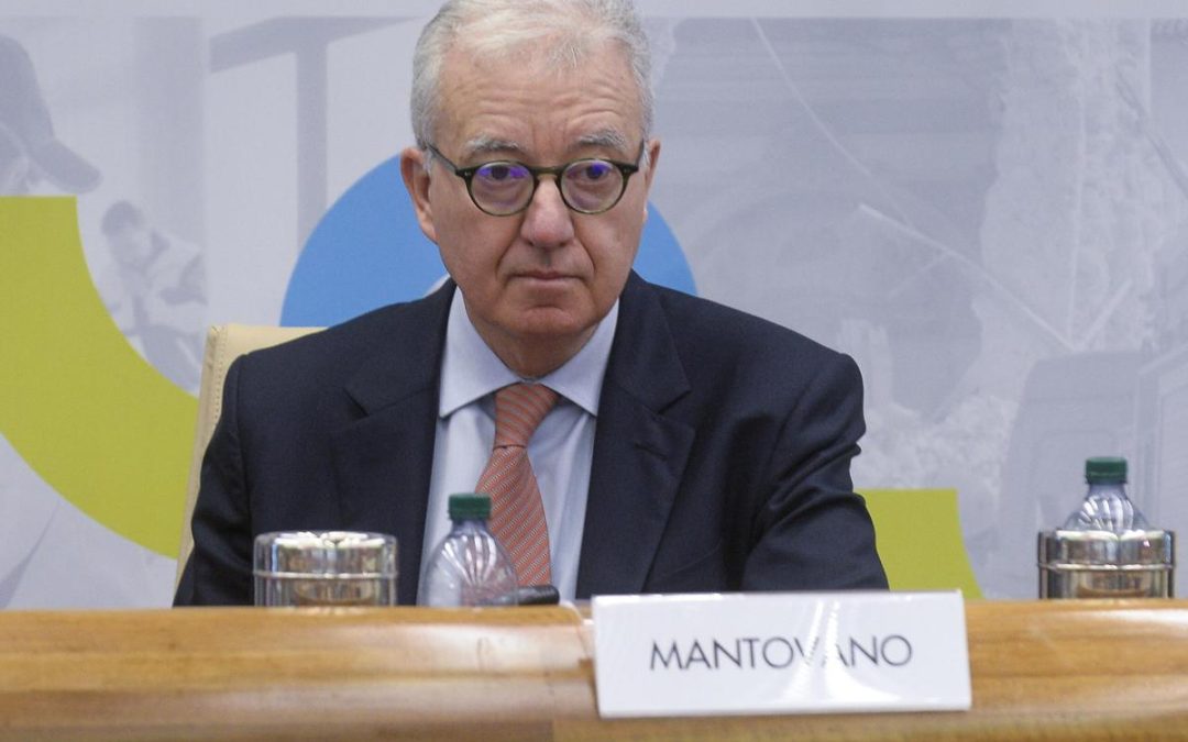 Truffa su Whatsapp, falsi messaggi attribuiti a Mantovano: la nota di Palazzo Chigi