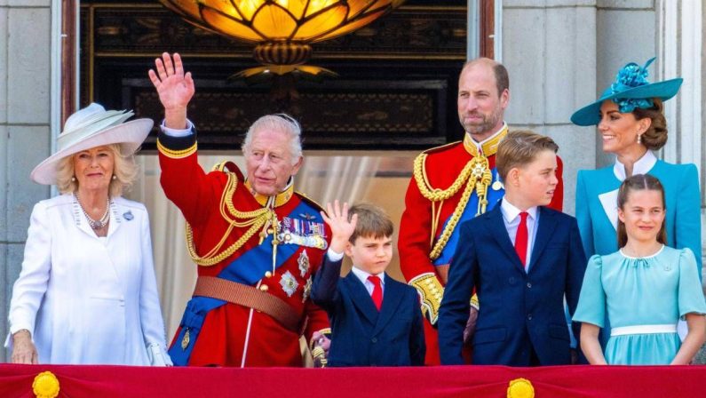 Londra celebra il compleanno di Re Carlo III, sabato la ‘Trooping the Colour’
