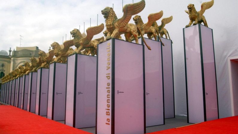 Mostra Venezia, svelata la giuria: ci sono anche Kaouther Ben Hania e Francesco Casetti