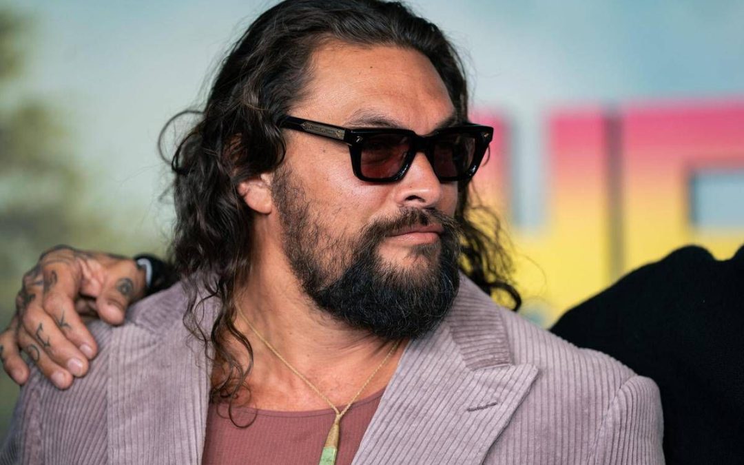 Jason Momoa fa dietrofront, lascia la produzione di ‘Heeldrivers’: cosa è successo