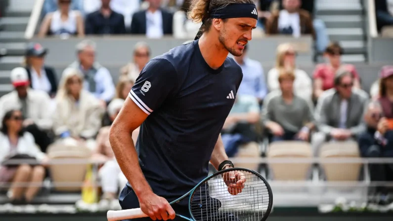 Roland Garros, Zverev è il primo finalista. Alle 19 Cobolli-Arnaldi