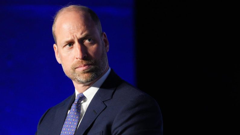 La rivoluzione del principe William, basta privilegi a membri non attivi: il motivo