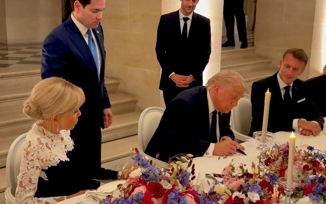 Usa-Iran, Trump firma l’accordo: “Non è stato facile”