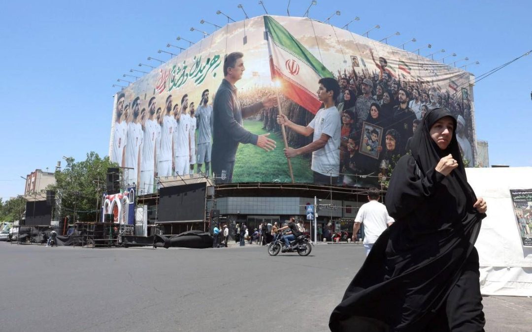 Iran, Teheran risponde ai raid Usa: missili contro Kuwait e Bahrain