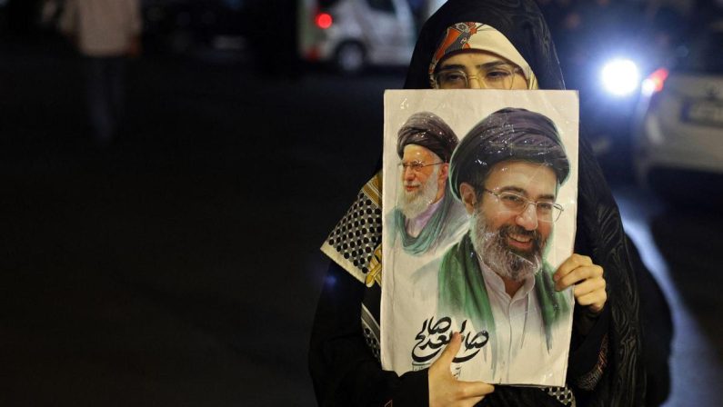 Iran-Usa, Khamenei: “Ho detto sì al memorandum, Trump disperato voleva accordo”