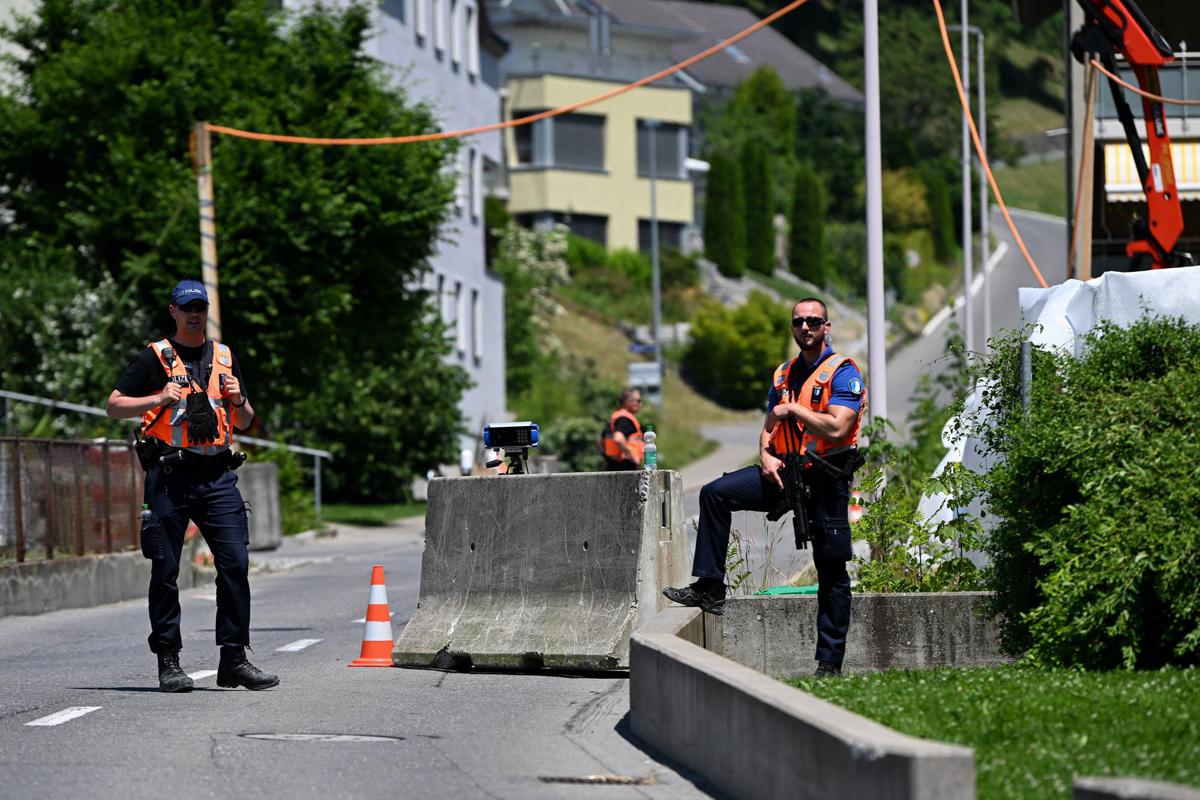https://www.quotidianodelsud.it/wp-content/uploads/2026/06/iran-usa-colloqui-polizia-svizzera-resort-fg-ipa.jpeg