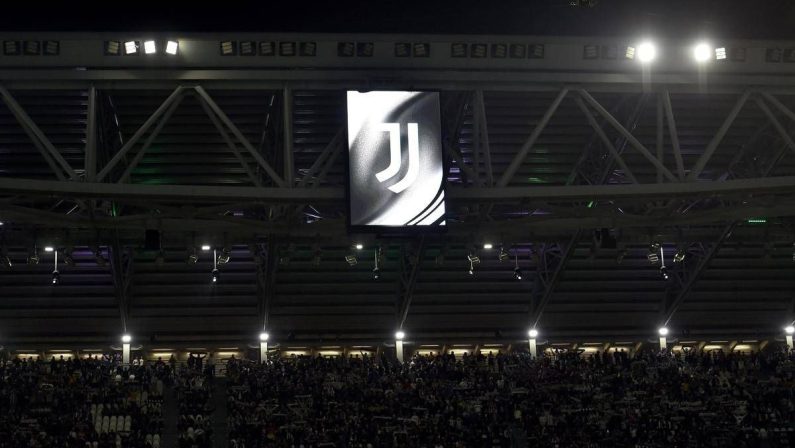 Plusvalenze Juve, archiviato procedimento su bilancio 2022