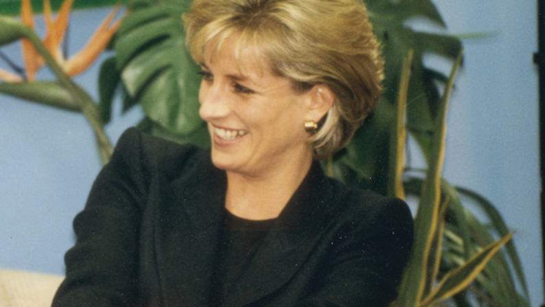 Lady Diana (adolescente) aveva una cotta per Andrea, gli spediva biglietti a San Valentino