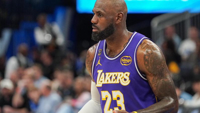 Nba, clamoroso LeBron James: lascerà i Lakers, due possibilità per il futuro