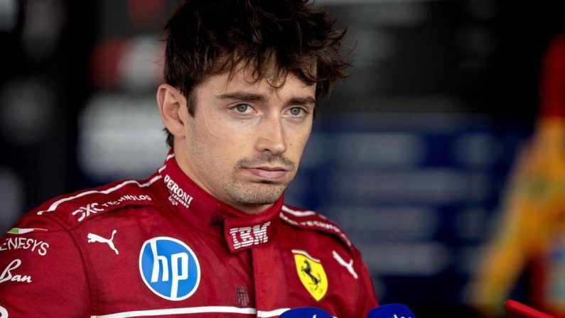 Leclerc resta in Ferrari: ufficiale il rinnovo per le prossime stagioni F1