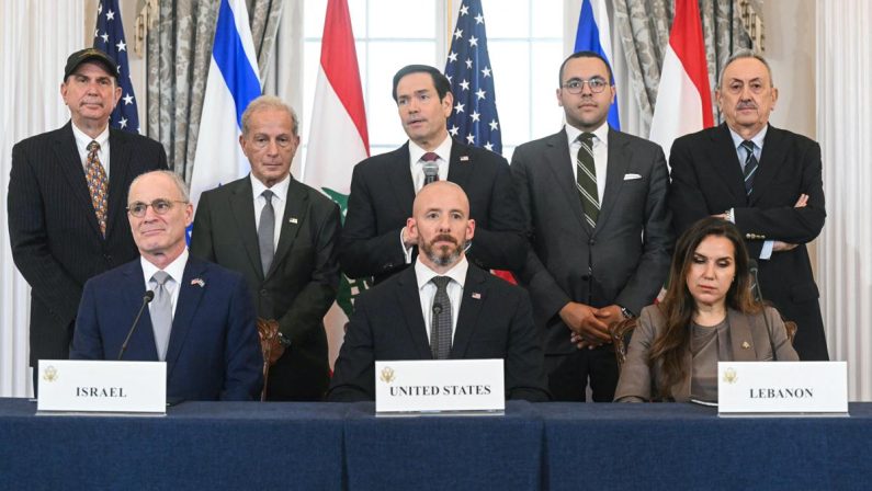 Accordo Israele-Libano, leader Hezbollah: “Umiliante, una rinuncia alla sovranità”