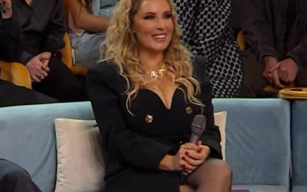 Selvaggia Lucarelli nelle Filippine per l’Isola dei Famosi: “Terremoto è lontano”