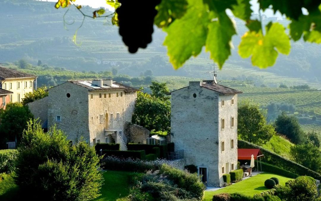 Airbnb, caccia all’Italia nascosta: boom dei borghi senza hotel