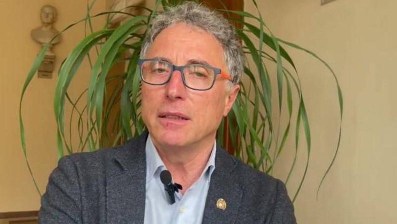 Belluno, il figlio è tra aggressori di un 46enne egiziano: si dimette l’assessore al sociale Dal Pont