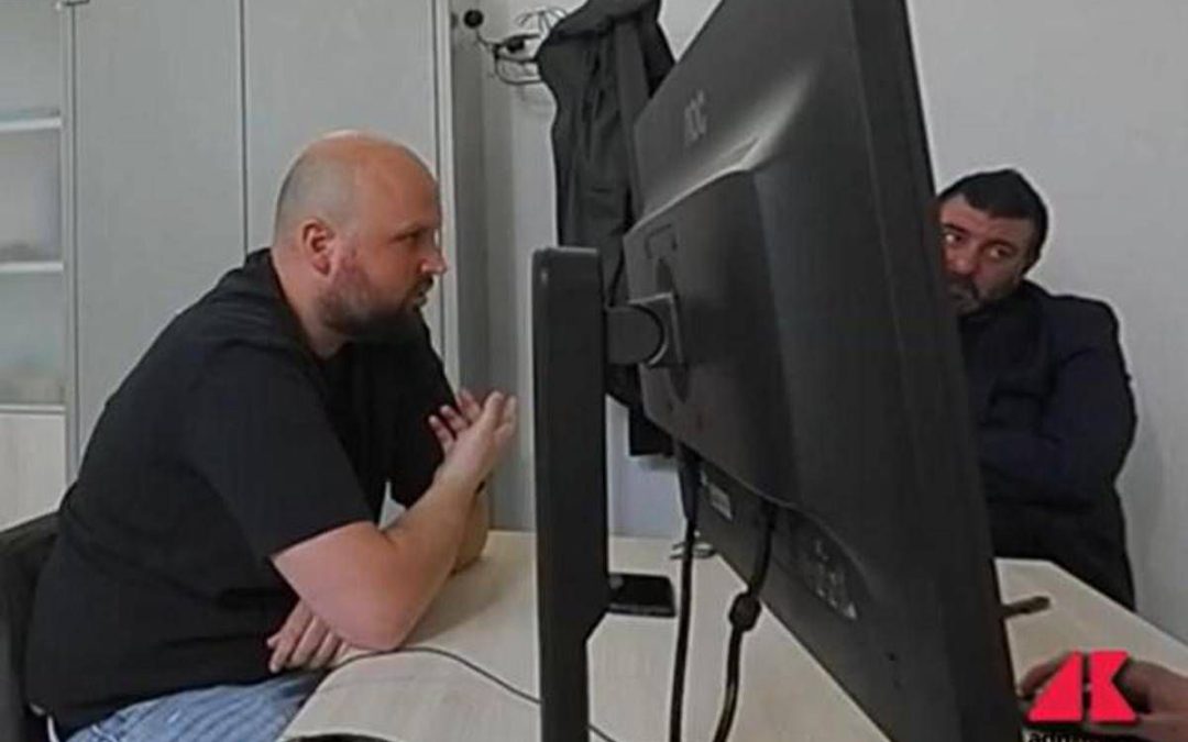 Caso Garlasco, Marco Poggi davanti ai pm: “Mai visti filmati intimi di mia sorella Chiara” – Guarda i video