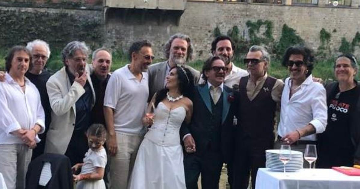 https://www.quotidianodelsud.it/wp-content/uploads/2026/06/matrimonio-peppe-voltarelli-firenze.jpg