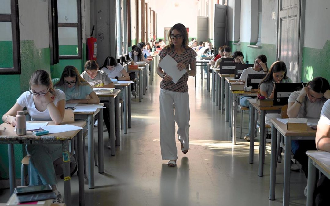 Il regista di ‘Notte prima degli esami 3.0’ agli studenti: ”Passate la serata con gli amici, ricorderete per sempre questo momento”