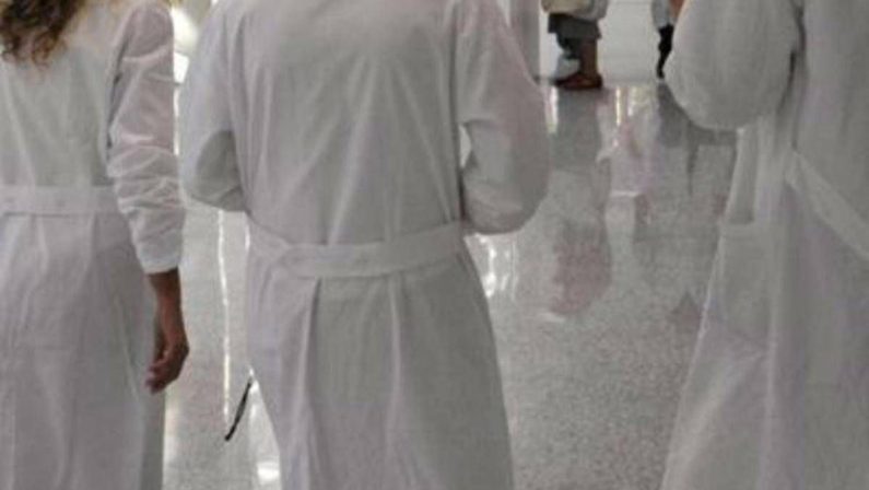 Sanità in Calabria, Azienda Zero cerca 102 medici
