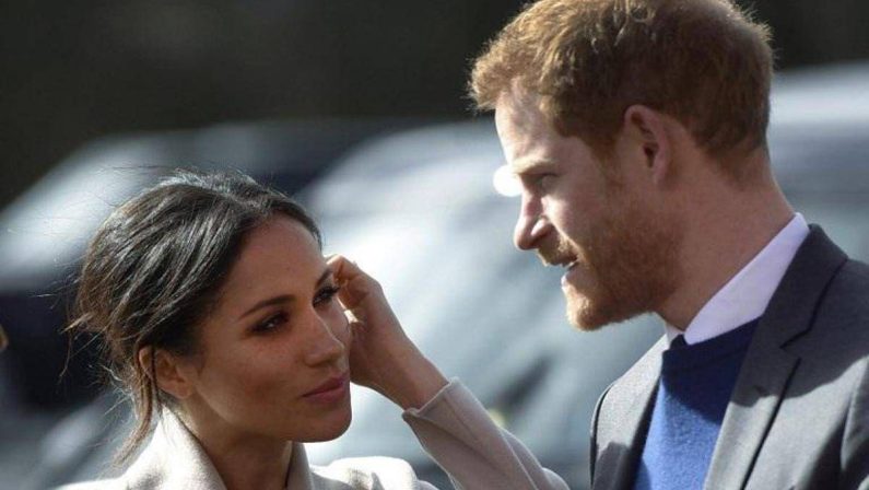 “Meghan ha detto a Harry che deve occuparsi di più delle finanze di famiglia”, la rivelazione
