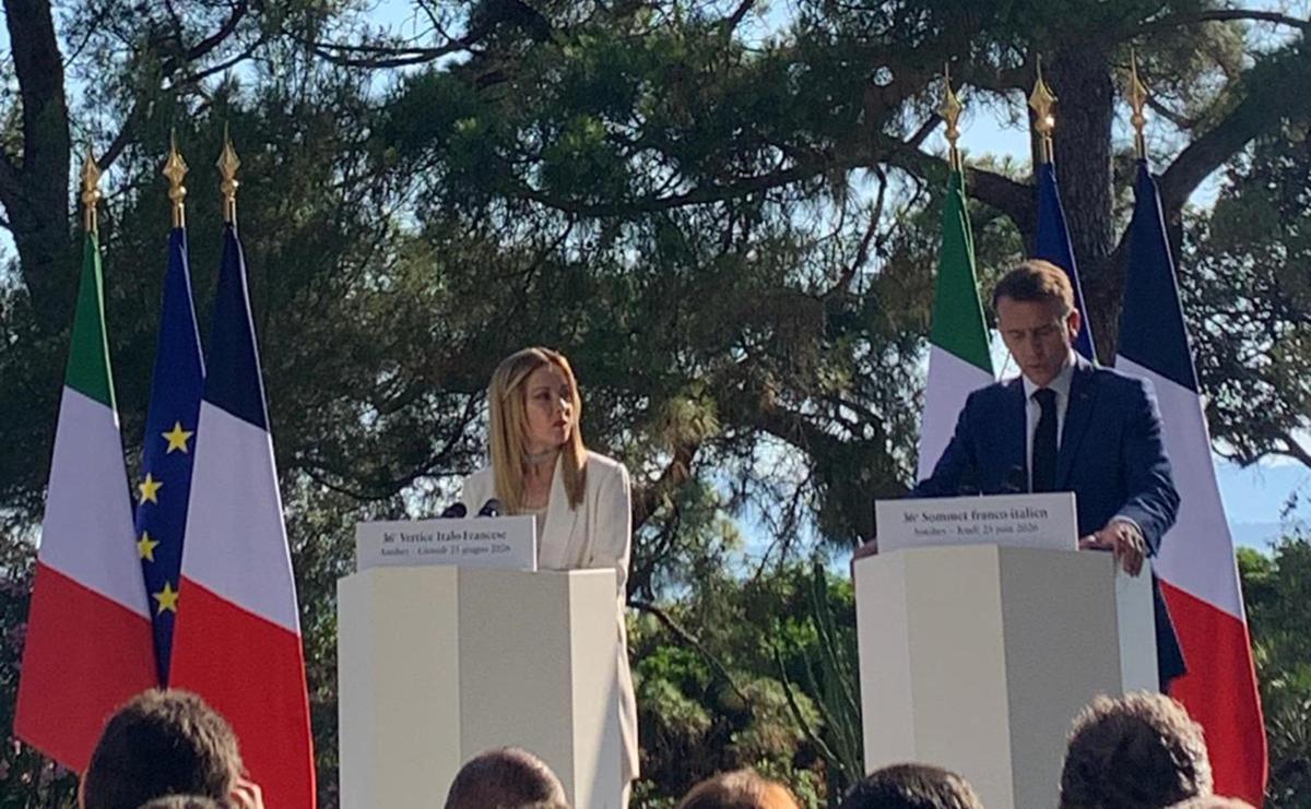 https://www.quotidianodelsud.it/wp-content/uploads/2026/06/meloni-macron-adn.jpeg