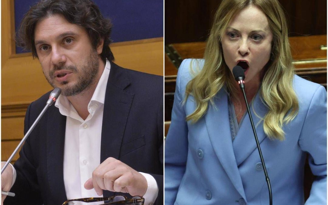 “Meloni indossa ginocchiere”, bufera alla Camera per frase del M5S Silvestri