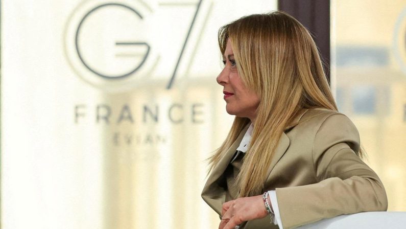 G7, Meloni: “Soddisfatta dei risultati, ringrazio Macron. Rapporto con Trump immutato”