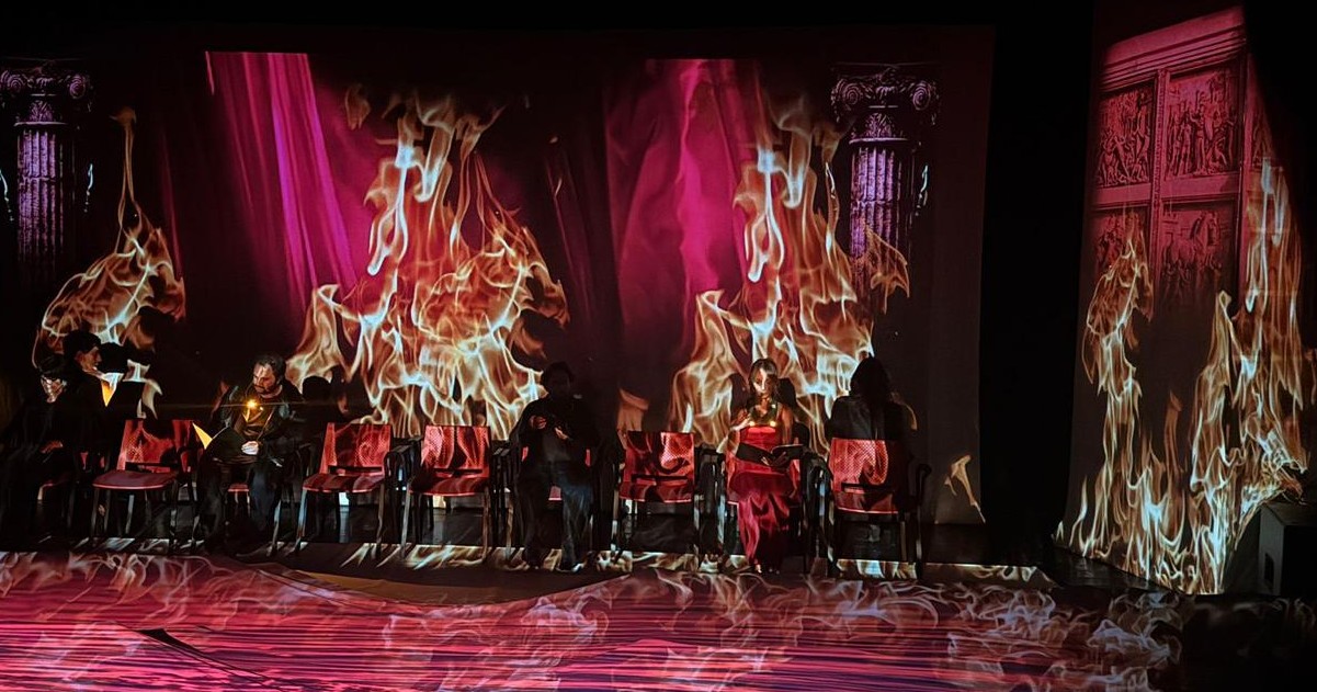 https://www.quotidianodelsud.it/wp-content/uploads/2026/06/mendicino-teatro.jpeg
