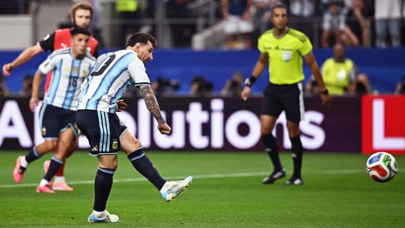 Argentina-Austria, proteste su rigore. Ma Messi sbaglia