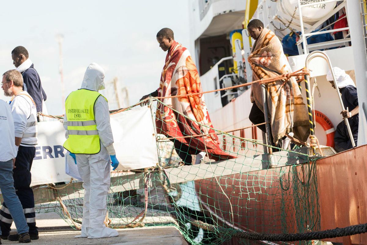 https://www.quotidianodelsud.it/wp-content/uploads/2026/06/migranti-sbarco-ftg-5.jpeg