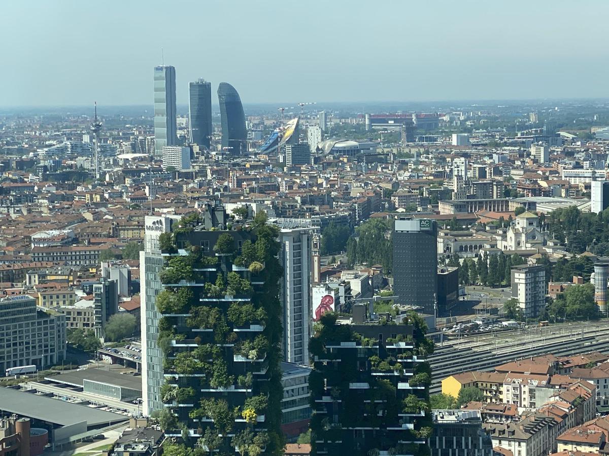 https://www.quotidianodelsud.it/wp-content/uploads/2026/06/milano-bosco-verticale-fg-ipa.jpeg