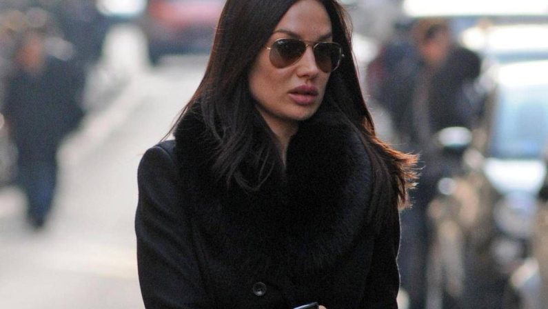 Nicole Minetti, grazia sospende la pena: chiesto il “non luogo a provvedere”. Tribunale Sorveglianza si riserva