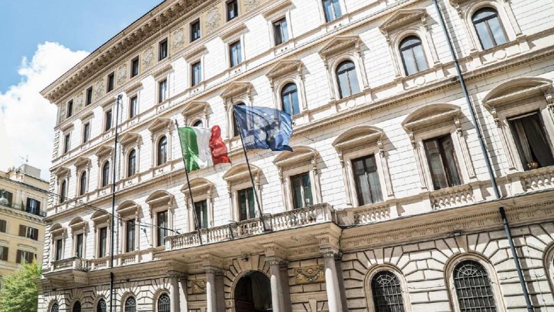 Iran e i 500 aerei Usa decollati da basi italiane, Bonelli: “Meloni ha mentito a Parlamento”. La replica della Difesa