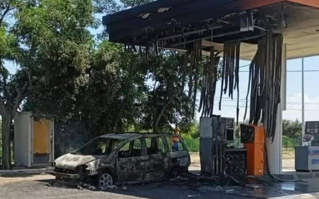 Amendolara, sopravvissuto a strage migranti bruciati vivi: «Sono vivo per miracolo, è mafia del Pakistan»