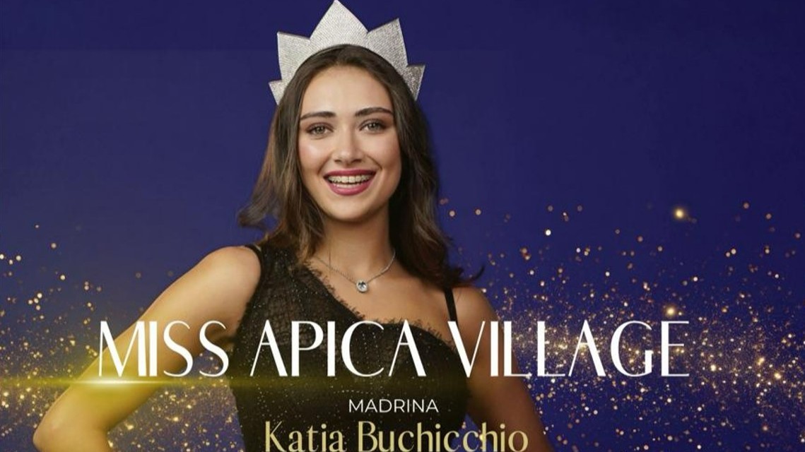 https://www.quotidianodelsud.it/wp-content/uploads/2026/06/miss-apica-village.jpg