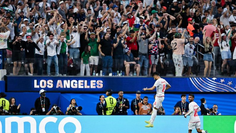 Mondiali, Iran segna e Mohebi fa segno della pistola ai tifosi: polemiche a Los Angeles